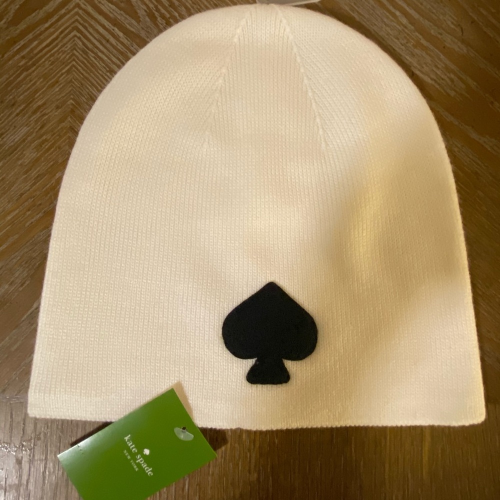 SOLD!!!KATE SPADE Spade beanie cream
